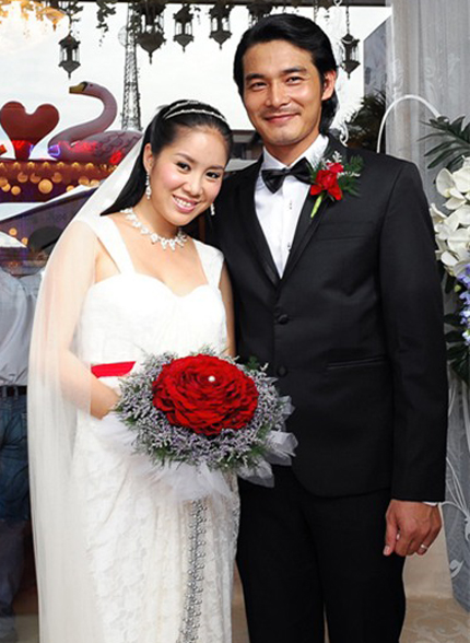 Showbiz tuần qua: Hôn nhân trắc trở của mỹ nhân Việt 1