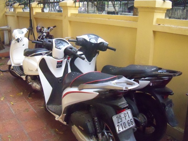 Ham l&agrave;m người mẫu, nhiều c&ocirc; g&aacute;i d&iacute;nh &ldquo;quả đắng&rdquo; với si&ecirc;u lừa 2