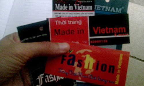 Biến quần áo Trung Quốc thành hàng hiệu "Made in Viet Nam"?  2