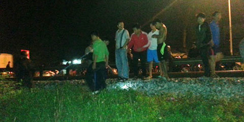 Băng qua đường sắt một thầy gi&aacute;o tử nạn 1