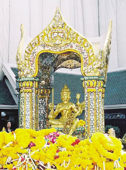 Tượng Phật bốn mặt 2