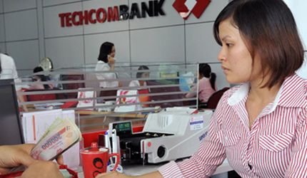 Ng&acirc;n h&agrave;ng đầu ti&ecirc;n c&ocirc;ng khai kh&ocirc;ng c&oacute; thưởng Tết  1