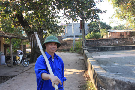 Chuyện hai l&agrave;ng "ch&eacute;m gi&oacute;" 1