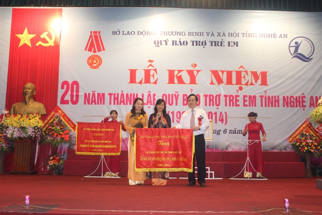 20 năm kết nối những tr&aacute;i tim nh&acirc;n &aacute;i v&igrave; trẻ em 3