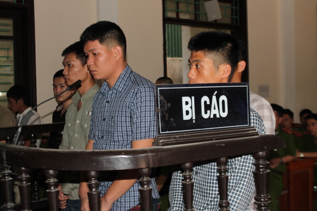 19 bị c&aacute;o lĩnh &aacute;n t&ugrave; giết người v&igrave; một quả quất  1