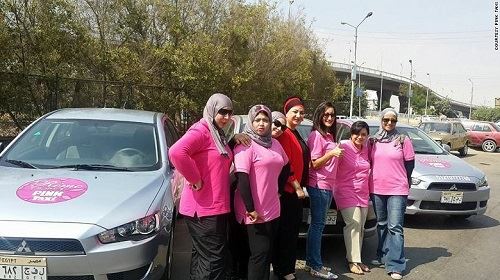 Pink Taxi c&oacute; t&agrave;i xế l&agrave; nữ v&agrave; chỉ phục vụ nữ giới. Ảnh:&nbsp;CNN