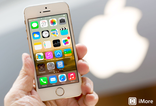 
iPhone màn hình 4 inch đời mới có thể được Apple phát hành đầu năm 2016.
