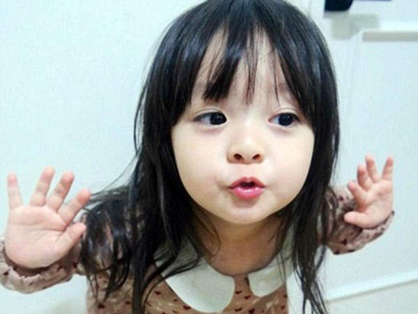 
Bé Jae-eun, 3 tuổi, ở Nhật Bản. (Nguồn: Dailymail)
