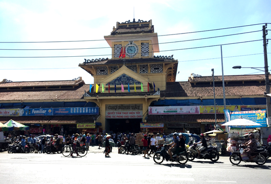 Chợ Lớn Mới nay là chợ Bình Tây. Ngôi chợ gắn liền với một thương gia huyền thoại. Ảnh: Thiên Chương