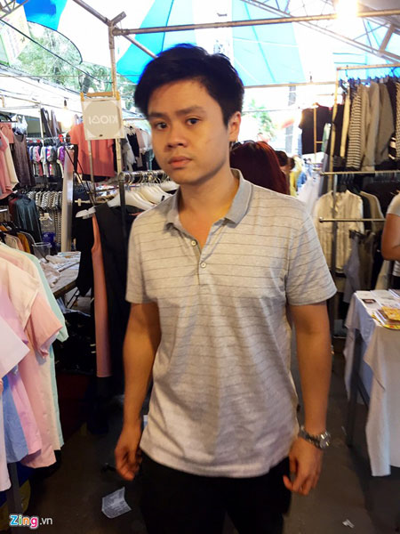 
Người thừa kế tập đoàn Phan Thành xuất hiện một mình tại hội chợ thời trang do anh và Midu tổ chức.
