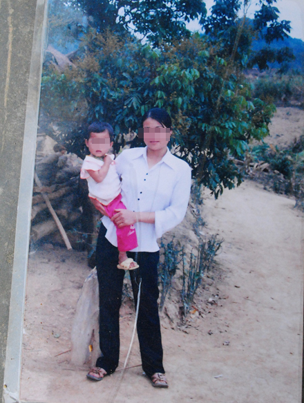 
&nbsp;Chị Đ&ocirc;ng cho rằng chồng m&igrave;nh th&ocirc; bạo n&ecirc;n thường từ chối &ldquo;gần gũi&rdquo; với chồng
