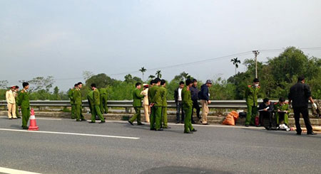 Hiện trường vụ tai nạn thảm khốc khiến 1 phượt thủ tử vong tại chỗ (ảnh bạn đọc cung cấp)