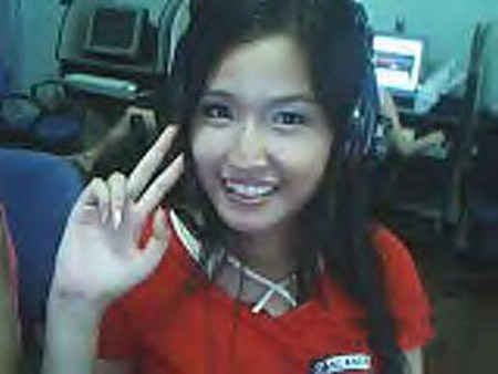Bức ảnh lừa tình được chụp bằng webcam hàng net mà ai cũng có.