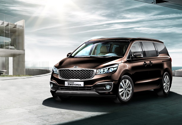 Kia Sedona (CKD) có nhiều màu sắc để khách hàng lựa chọn. Ảnh Đức Hoàng