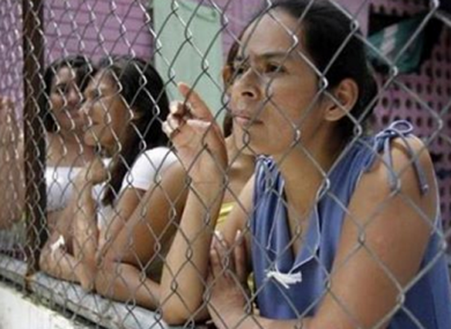Tổ chức &Acirc;n x&aacute; Quốc tế k&ecirc;u gọi ch&iacute;nh quyền El Salvador trả tự do cho 17 phụ nữ bị giam giữ v&igrave; sảy thai. Ảnh:&nbsp;Facebook