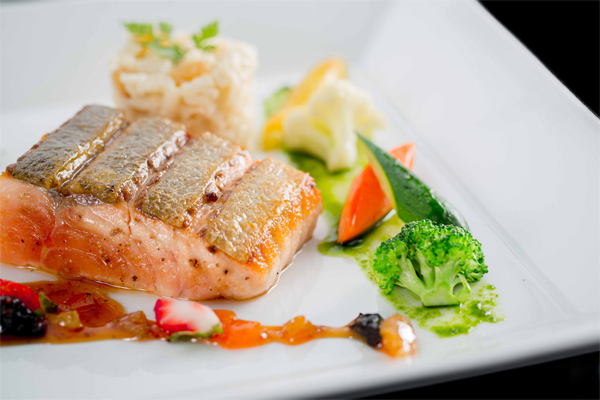 M&oacute;n ch&iacute;nh từ 110.000 đồng trở l&ecirc;n.