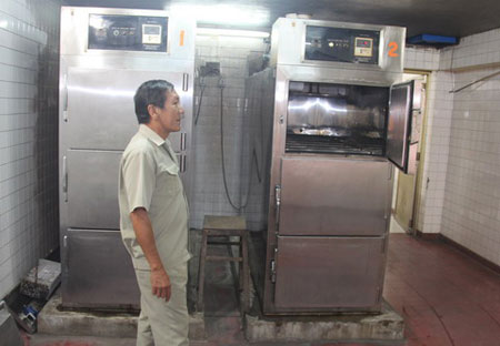 Ngăn lạnh nơi chứa tử thi.