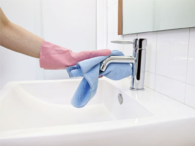 03-clean-your-bathroom-microfi-5567-9755
