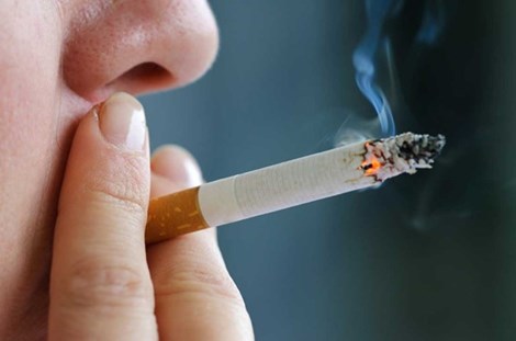 
 Hút thuốc tăng nguy cơ mắc các chứng bệnh thần kinh. Ảnh minh họa
