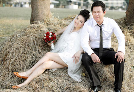 Sau thời gian im lặng, cuối cùng Lệ Quyên thừa nhận mình đang hạnh phúc bên bạn trai tên Đức Huy và cả 2 đã quyết định làm đám cưới vào đầu năm 2011.