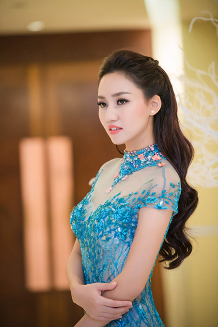 Để tham gia Hoa hậu hoàn vũ Việt Nam 2015, Trà My phải giảm cân cấp tốc trong 1 tháng. Cô đã thành công khi giảm được 10kg.