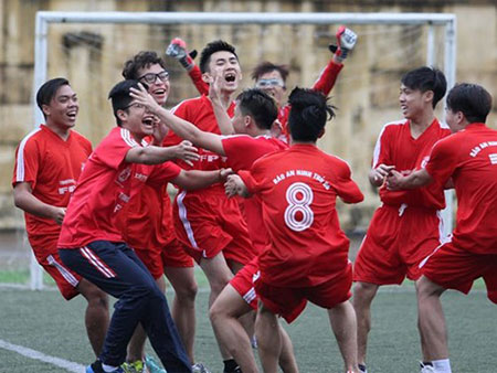 Tham gia các hoạt động thể thao lành mạnh là cách hữu hiệu giúp học sinh tránh xa ma túy, các chất gây nghiện