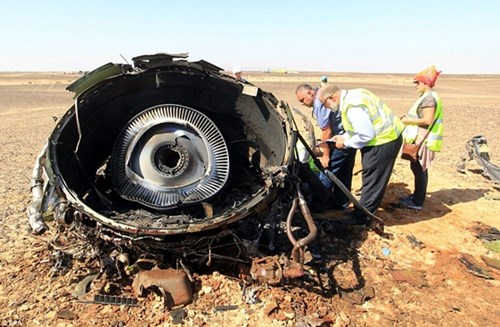 
Mảnh vỡ của máy bay nằm rải rác trong khu vực rộng 20km vuông
