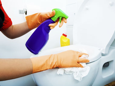 06-clean-your-bathroom-scrub-t-5214-5328