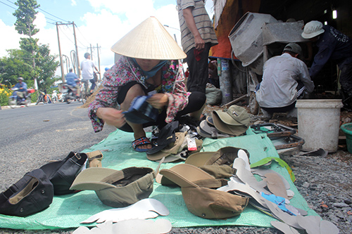 mua lũ, sài gòn, thiệt hại, giày dép, sình lầy