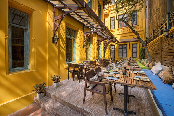 Kh&ocirc;ng gian ngo&agrave;i trời của Home.