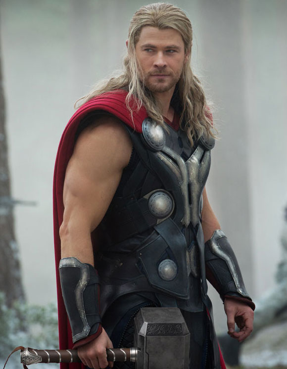 Tạo hình mạnh mẽ, gợi cảm của Chris Hemsworth trong bộ phim Thor.