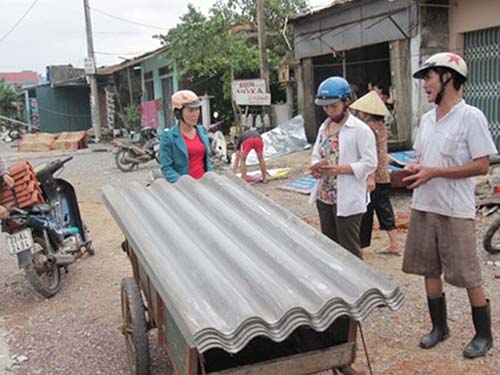 
Trong khi chưa tìm ra chất thay thế, amiang trắng vẫn có thể được sử dụng trong điều kiện kiểm soát chặt chẽ. Ảnh: nguồn Internet.
