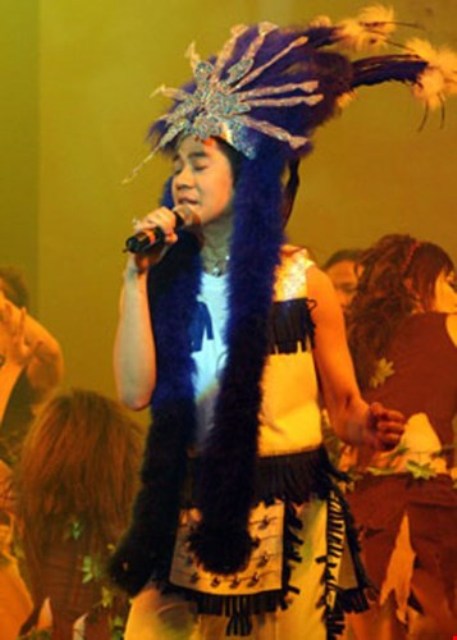 
Đặc biệt, trong liveshow “Trái tim không bình thường” năm 2007, Lâm Chí Khanh đã úp mở về giới tính thật của mình.
