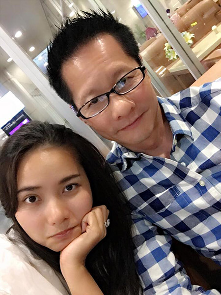 
Vợ chồng Phan Như Thảo đang viên mãn trong hạnh phúc

