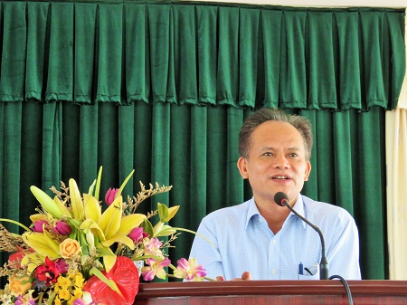 Bác sĩ Phạm Quang Ngọc-PGĐ Sở Y tế, Chi cục trưởng Chi cục Dân số-KHHGĐ phát biểu tại hội nghị