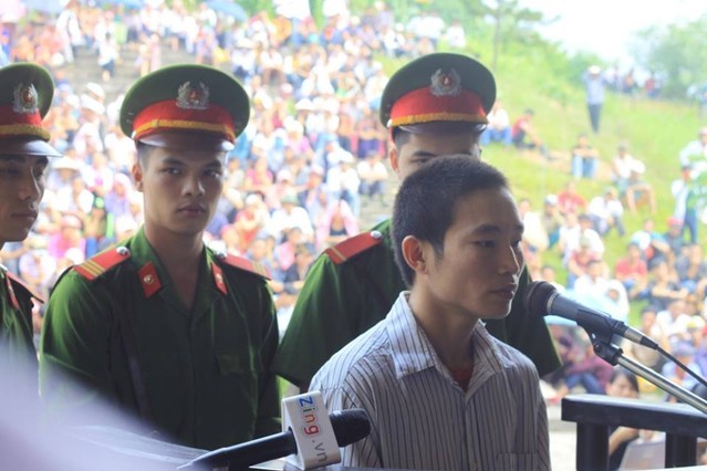 
Hung thủ giết 4 mạng người ở Yên Bái trong phiên tòa sơ thẩm
