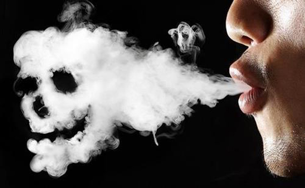 Một điều tra cho thấy 60% trẻ em Việt Nam độ tuổi 13-15 đã tiếp xúc với khói thuốc tại nhà. Tại Hà Nội, gần một nửa dân số phải hút thuốc thụ động, nhiều nhất là phụ nữ và trẻ em