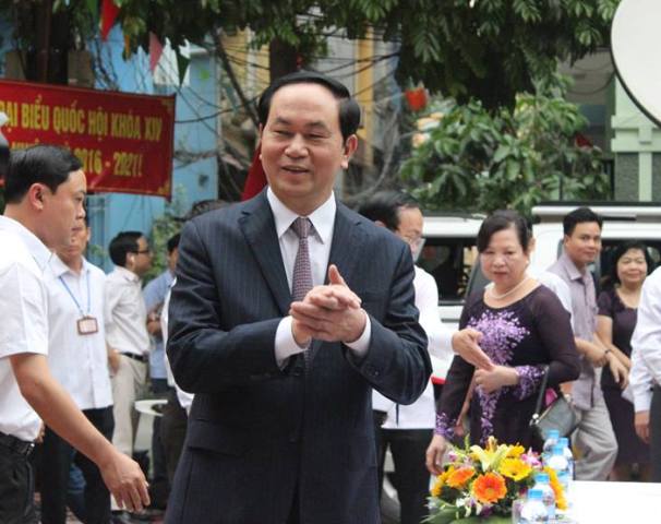 
Chủ tịch nước Trần Đại Quang có mặt tại điểm bầu cử từ rất sớm. Ảnh C.T
