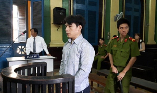 
Đặng Văn Tuấn tại tòa.
