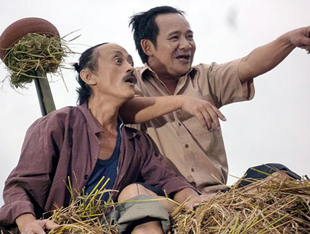 Quang Tèo và bạn thân Giang Còi là bộ đôi hài được khán giả yêu mến với hình tượng anh nông dân ngốc nghếch.