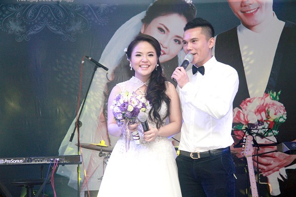 Anh Tú cưới người vợ thứ 3 Lam Trang vào tháng 3/2014 và hứa đây sẽ là lần cuối anh lấy vợ.