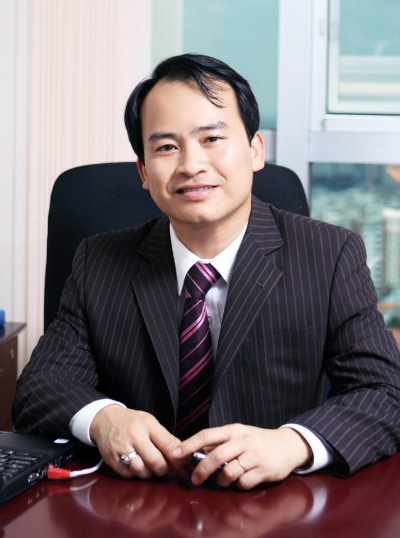 Ông Lâm Minh Chánh đã từ bỏ mức thu nhập hơn 5.000 USD để thực hiện ước mơ lập doanh nghiệp vì muốn làm chủ và được thực thi các quyết định của mình.