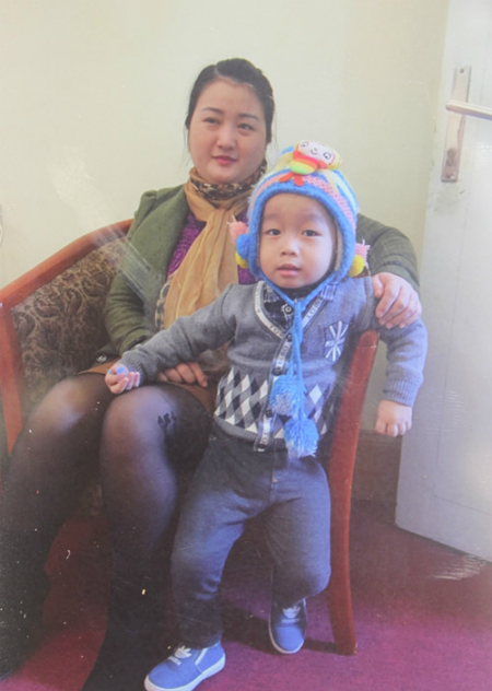 
Bức ảnh mới nhất mà chị Thắm chụp chung hình với con trai đầu.
