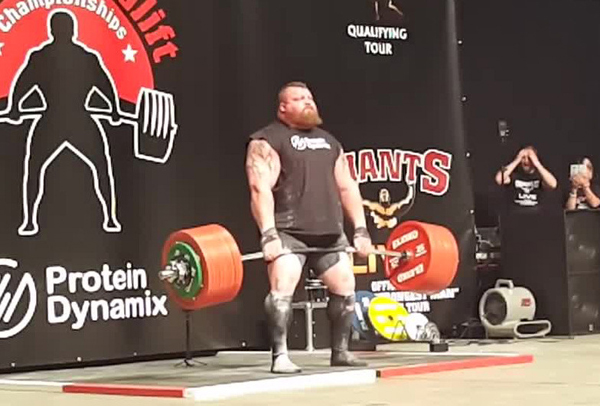 
Eddie Hall là người đầu tiên thế giới nâng tạ 500 kg. Ảnh: Youtube - Oficial Strongman
