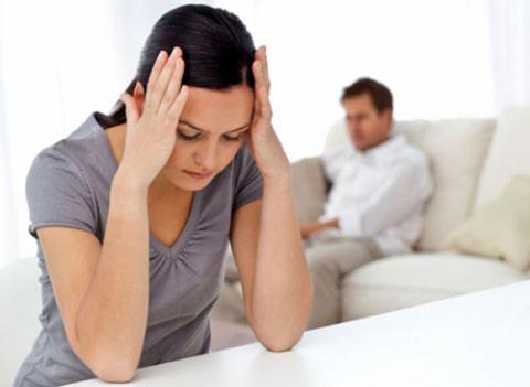 
Có công việc với mức thu nhập ổn định, nhưng chỉ vì muốn làm vợ ngoan tôi đã nghe lời chồng nghỉ việc ở nhà chăm con… Ảnh minh họa
