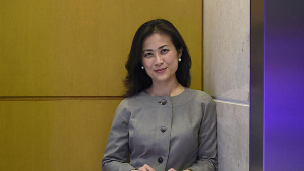 Elizabeth Phu, 39 tuổi, hiện là Giám đốc phụ trách các vấn đề Đông Nam Á và châu Đại dương của Nhà Trắng và là thành viên của Hội đồng An ninh Quốc gia Hoa Kỳ