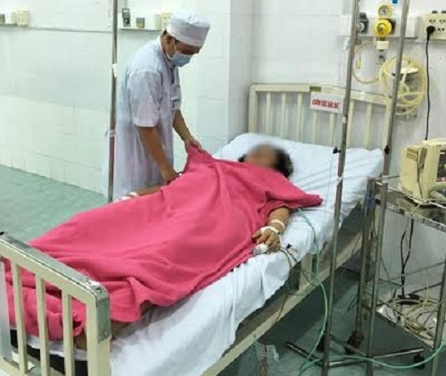 Bệnh nhân đang điều trị tại Bệnh viện Phụ sản thành phố Cần Thơ. Ảnh: TT.