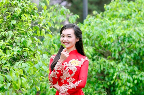 Cô gái Trần Mỹ Linh.