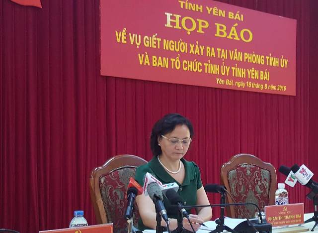 
Bà Phạm Thị Thanh Trà, chủ tịch UBND tỉnh Yên Bái chủ trì buổi họp báo thông tin về vụ việc. Ảnh: Cao Tuân
