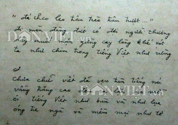 
Đoạn thơ từ bản thảo được cho là nguyên gốc của nhà thơ Lưu Quang vũ. Ảnh: Dân Việt

 
